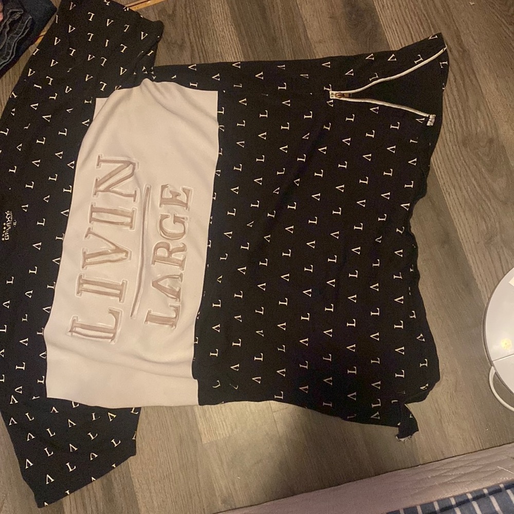 ‘Living Large’ shirt